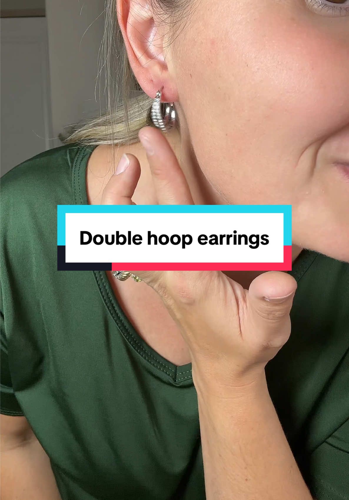 Absolutely love these double hoop earrings #Earrings #HoopEarrings #DoubleHoopEarrings #Jewelry #Womensfashion 