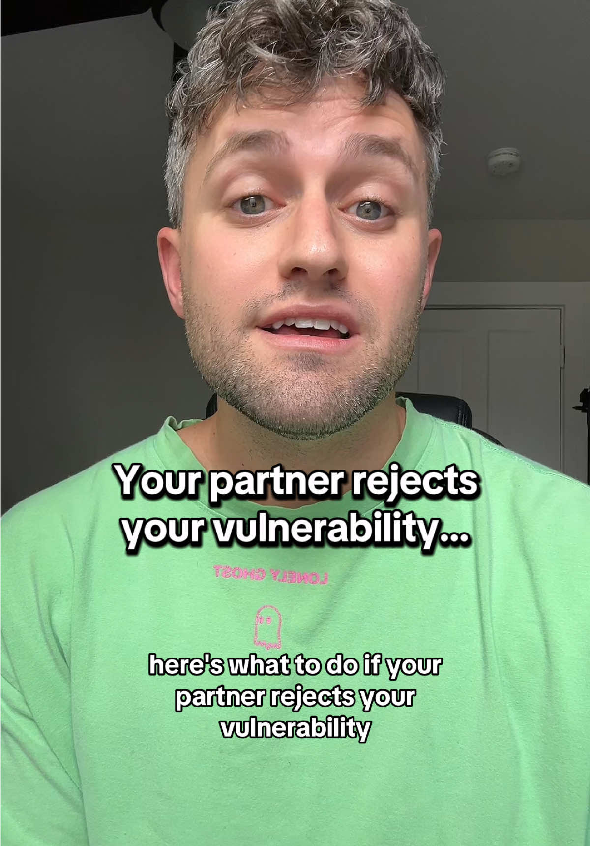 What to do when your partner rejects your vulnerability…especially if they are an avoidant partner.  #avoidantattachment #anxiousattachment #relationshipproblems 