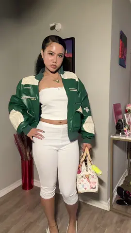 💗💗  #asyiastarr #falloutfitinspo #ootds #styleinspo #creatorsearchinsights 