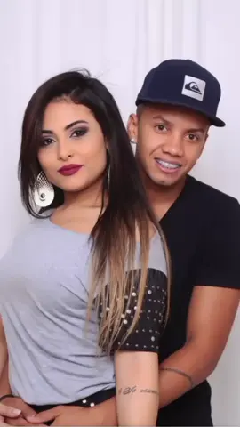 E todo dia te acordar com flores...🥺❤️‍🩹 #tayaraandreza #deivisonkellrs #saudades #dupla #fyp 