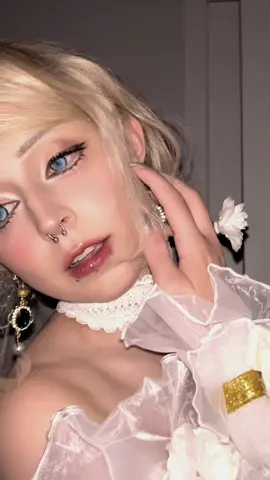 guys what r good accounts for audios #identityv #identityvcosplay #perfumercosplay #veranaircosplay #tonightornever 