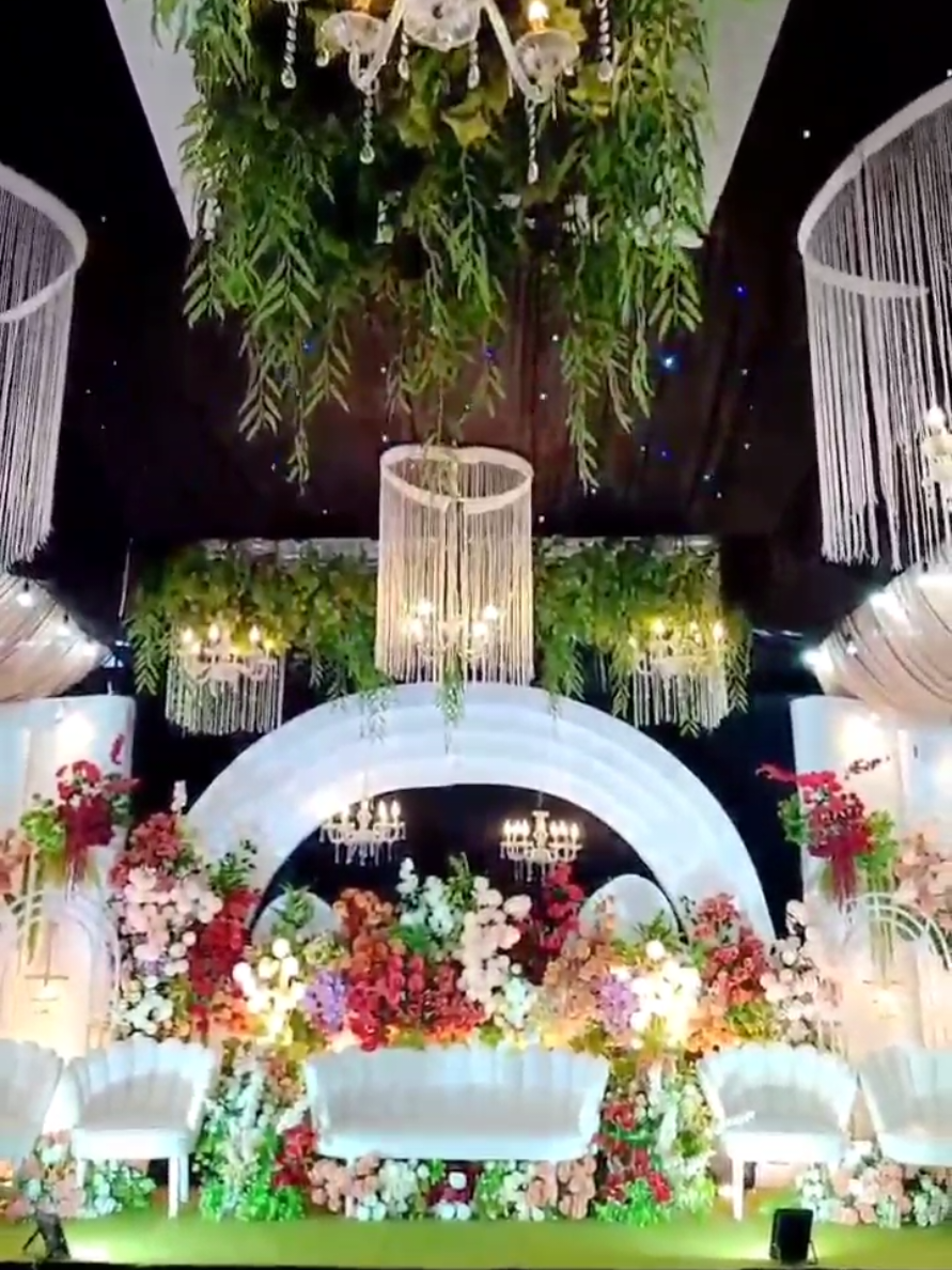 Event Wedding  Edisi 25 September 2025  Dekorasi 8 Meter  Lokasi Dsn. Karbuk - Trasak - Larangan - Pamekasan.  #wedding #dekorasipernikahan #event #fyp #pamatorweddingorganizer 