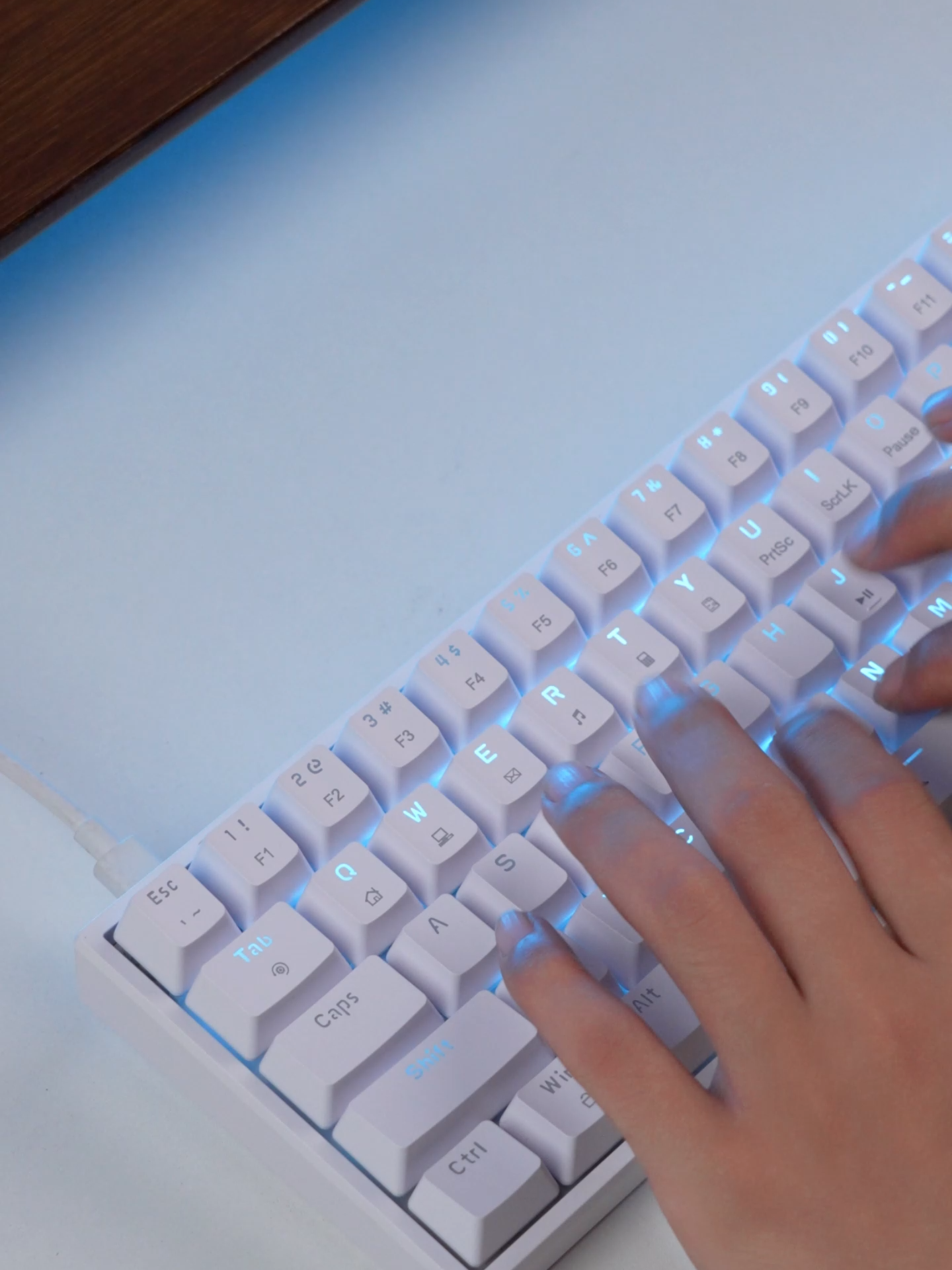 My personal keyboard⌨️ #kemove #keyboard #TikTokShop #giftideas #mechanicalkeyboard #typing #desksetup #kemovet68se