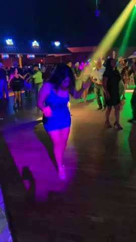#2001FortWorttx🎥🔥📍 @Issa💋🫶🏼  chula mi amiga puro Coahuila #fypシ゚viral #bailestiktok #bailes_con_brenda💃🏻🔥🕺🏻💯 #baileschingones @Escapade2001 Ft_Worth @la güera 