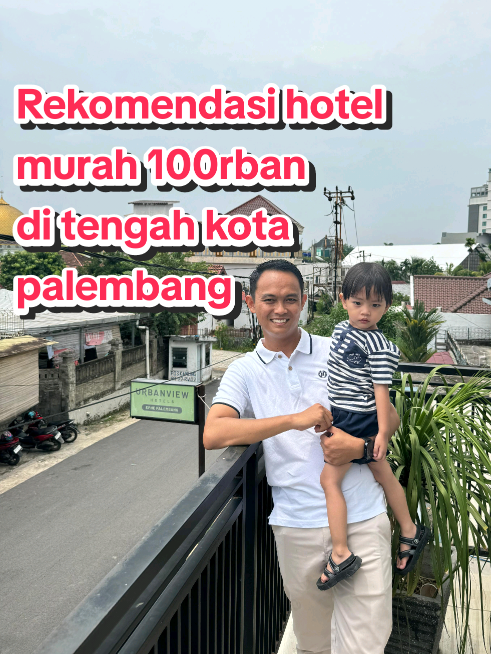 Rekomendasi hotel murah di tengah kota palembang, Urbanview Hotel Ephe Palembang. Untuk dapatkan harga terbaik gunakan aplikasi Red DoorZ dan masukan kode 