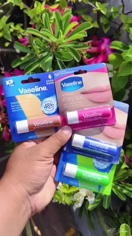 lip balm vaseline, Vaseline Lip Therapy Original Stick memberikan kelembapan untuk bibir sehat. Mengandung Petroleum Jelly untuk menjaga kelembapan bibir dan Vitamin E untuk menjaga bibir tetap sehat #lipbalm #vaseline #vaselinelipbalm  #pencerahbibir pencerahbibir #vaselinerosylips