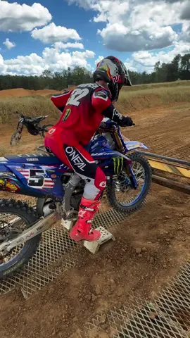 Justin Cooper c'est remis sur la 250 YZF pour ce préparer au MXON au cas où que Haiden serais en retrait !