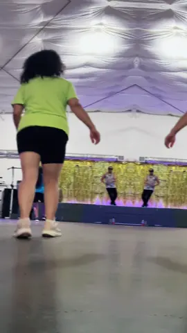 Asi las Clases que me gustan #parati❤️💯 #zumbaclass #fypシ #puromovimiento😂🙈 