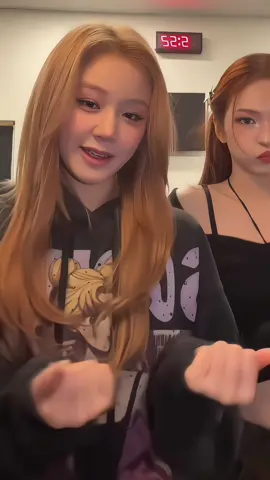 #PHARITA fancam ☆ @˙ 𝜗𝜚. ꒷ 🍙 𝑹 ꫂ❁. 𖦹˙— 🐈‍⬛ | can match 2/2 #pharita #fancam #fyppppppppppppppppppppppp #babymonster 