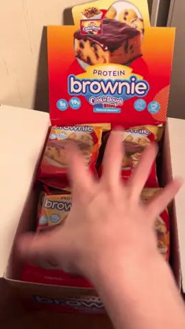 YUMMYYY (˶ˆᗜˆ˵) !!! #brownies #freesample 