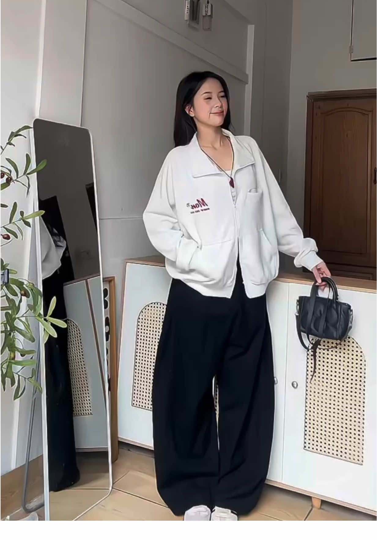 Mùa đông đến rồi ☃️❄️ #1m68review #aokhoatni #aoni #aokhoat #sweater 