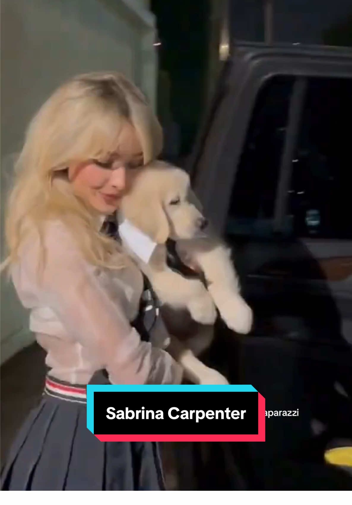 Sabrina Carpenter leaving her album release Party in Los Angeles #sabrinacarpenter #sabrina #mansbestfriend #paparazzi #paparazzivideos #famouspeople @Sabrina Carpenter 