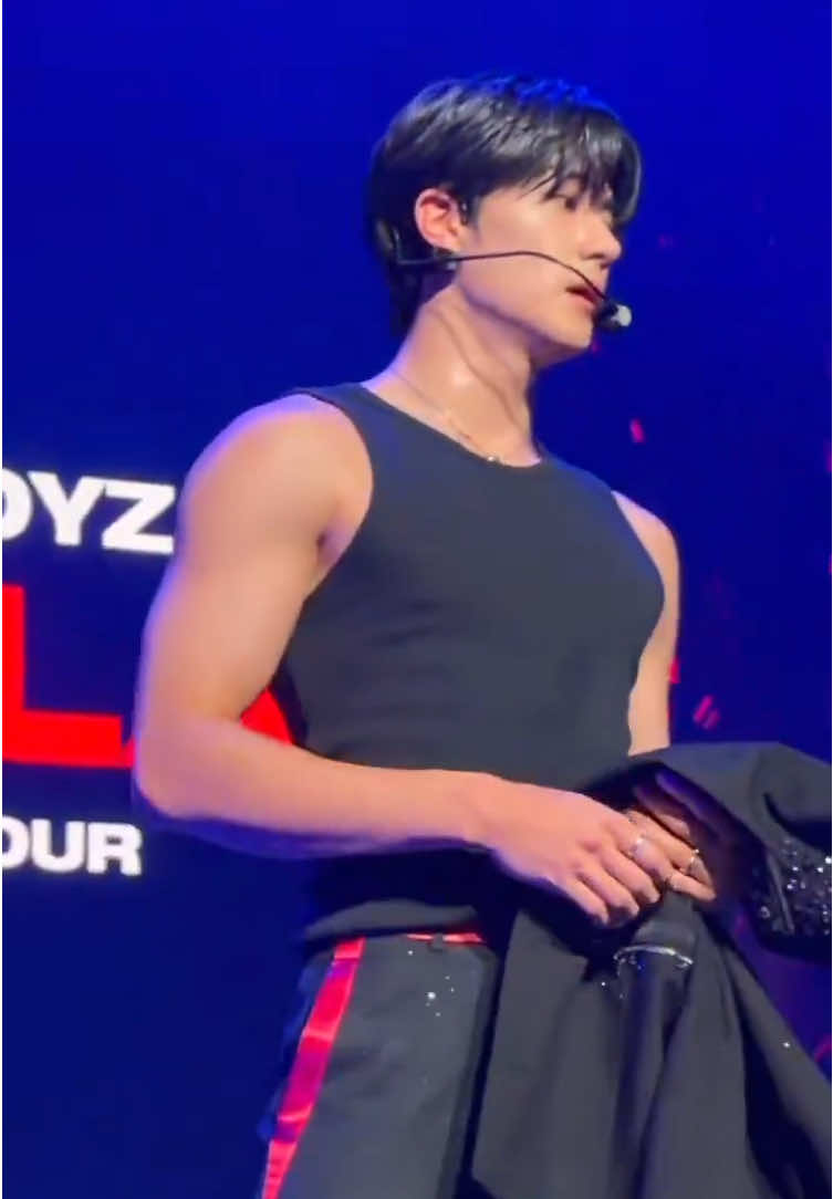 HYUNJAE🫨😭😫😣🩷🩵💙 #hyunjae #theboyz 