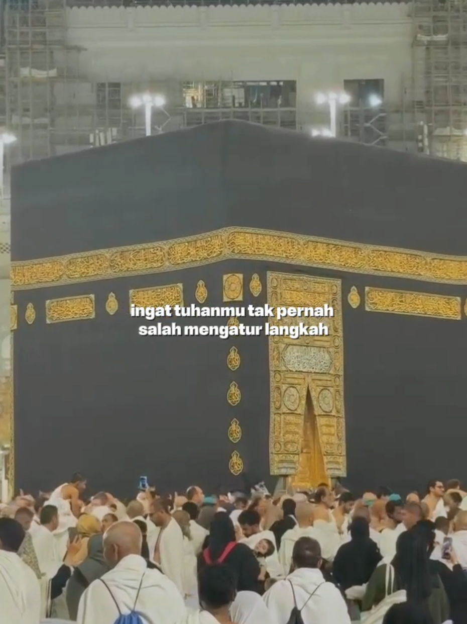 Allah mudahkan setiap langkah menuju Baitullah Aamiin ya rabb #umrohmandiri #umroh2025 #baitullah #mekkahmadinah  #umrohmurah 
