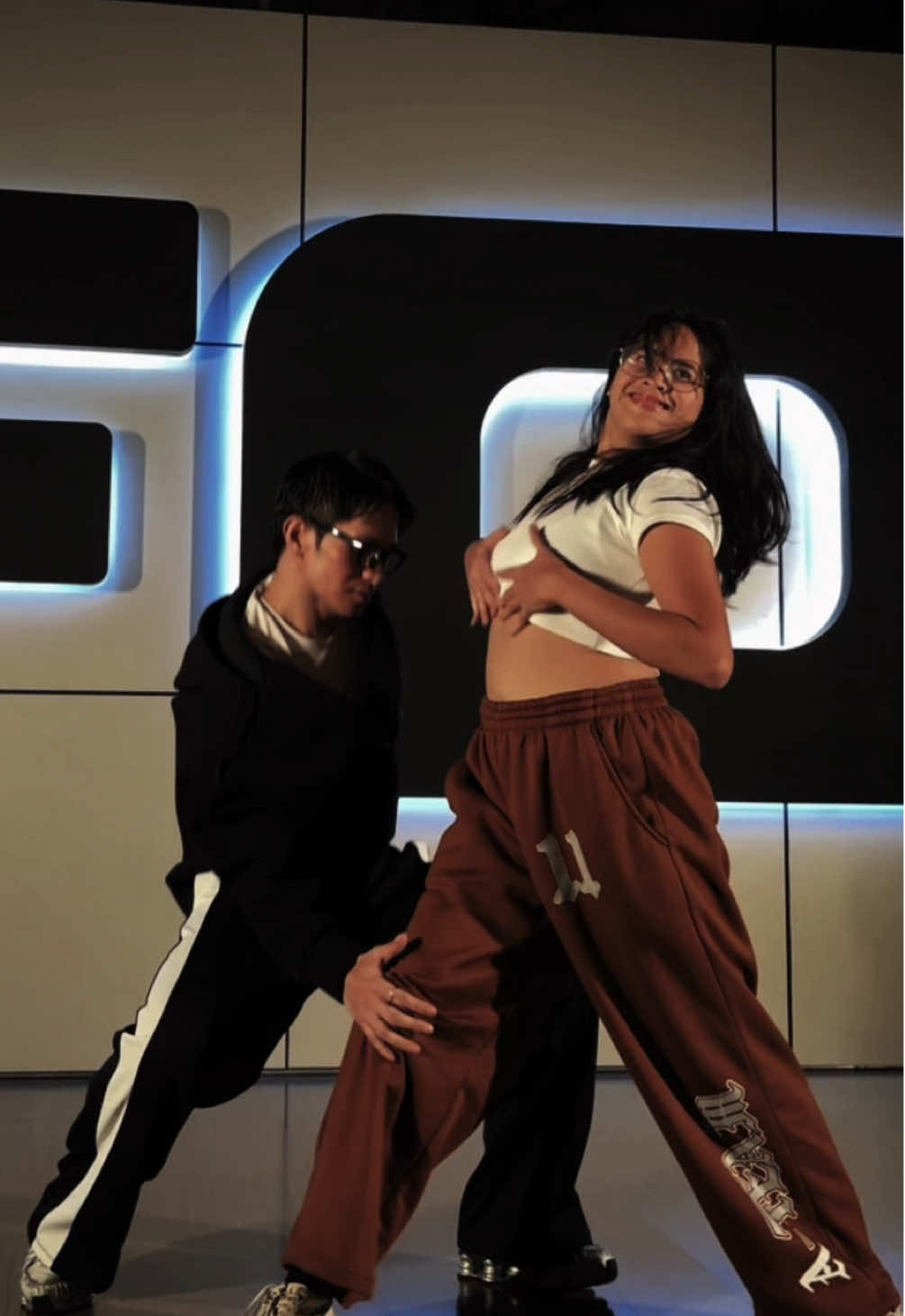 hypnotized 2.0 solo run with coach @marcdevonnn on IG!! ❤️‍🔥 nag-asaran pa yan sila ni coach @K 😆 #dance #danceclass #fulloutstudios #fyp #foryou 