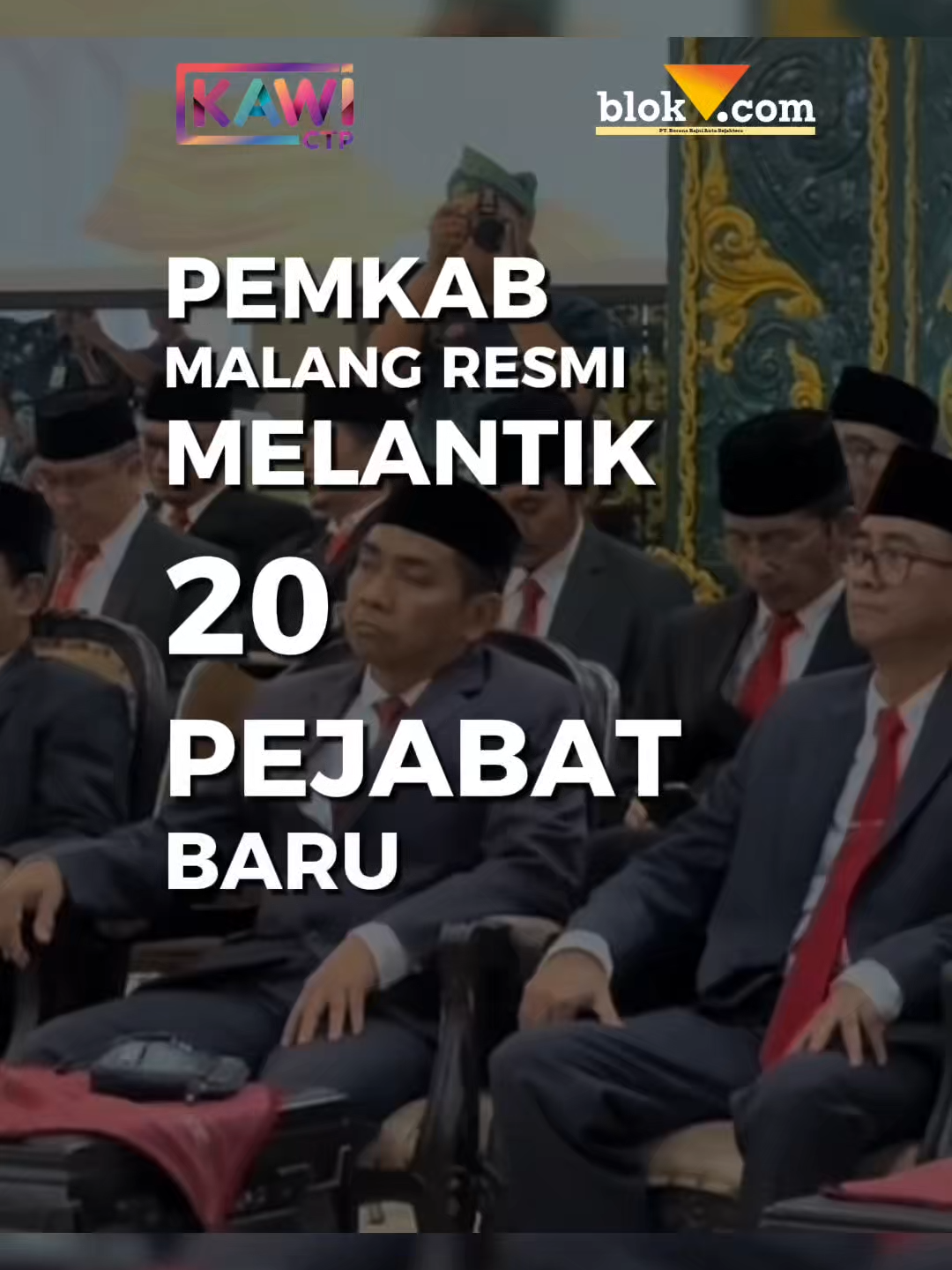 Bupati Malang, HM Sanusi telah melantik sejumlah pejabat baru di Pemkab Malang. Dia menegaskan pelantikan Sekretaris Daerah (Sekda), Budiar Anwar, Kepala Dinas Kesehatan, Wiyanto Wijoyo, Direktur RSUD, serta sejumlah Camat di Pendopo Agung Kabupaten Malang, Kamis (25/9/2025), bukan sekadar rotasi jabatan. Adapun tugas yang menanti anak buah anyar Sanusi ini. Menurutnya, para pejabat ini diminta untuk mempercepat penurunan angka kemiskinan. “Ini untuk menjalankan program pemerintah atau visi misi. Sekda bertugas membantu bupati, jangan sampai melangkahi bupati,” tegas Sanusi. Sanusi menyebut, Sekda baru harus mampu menjadi koordinator, regulator, fasilitator, evaluator, inspirator sekaligus motivator di lingkungan Pemkab Malang. Kolaborasi dengan perangkat daerah dan legislatif, kata Sanusi, menjadi kunci untuk mencapai tujuan bersama. Selengkapnya kunjungi website www.blok-a.com #infomalang #infomalangraya #pelantikan #pejabat #kabupatenmalang