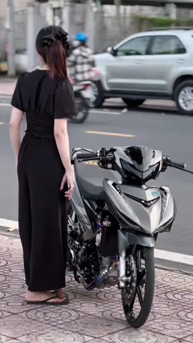 Trung thu này lại một mình nữa ờii #xhtiktok #ex150_style_malay🇲🇾 #y15zr #trend #vinhlong64 