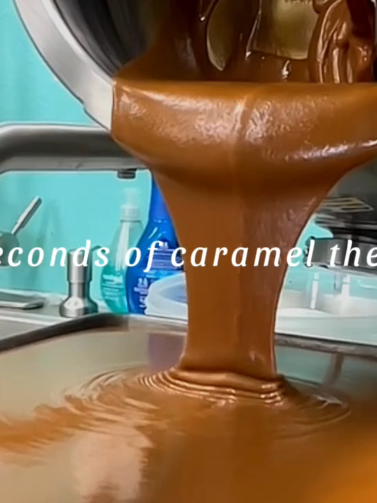 Need a sweet break? Take 30 seconds to relax and watch our hand-poured caramel flow… pure therapy in every drop. ✨ #LillieMaeChocolates #MarshalltownIA #ClearLakeIA #IowaChocolates #ShopIowa #HandcraftedInIowa #IowaSmallBusiness
