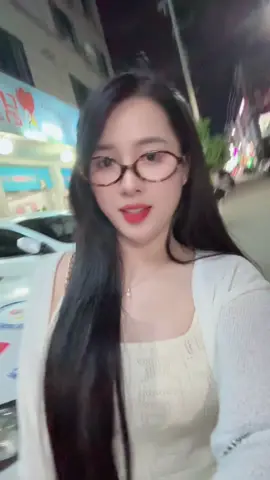 Đưa tay Anhh đâyyyy… #viral #xuhuong  #HanHan🇻🇳🇰🇷