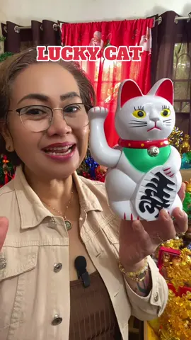Ang mga lucky cat ay tumutulong po sa tin upang dumami customer sa tindahan at mga client sa mga opisina. Paupuan nyo po yong unang benta ninyo pagkatanggap sa cat, araw araw paupuan nyo rin yong unang benta sa umaga. Kunin sa gabi, bawal po na pinapatay ang battery tuloy tuloy lng po ang pag kaway ng mga cat open the basket pili nlng po kyo sa kulay, at size ng inyong cat salamat po 🍀🍀🍀#wavingcat #luckycat #luckycharm #fyp #tiktokshop 