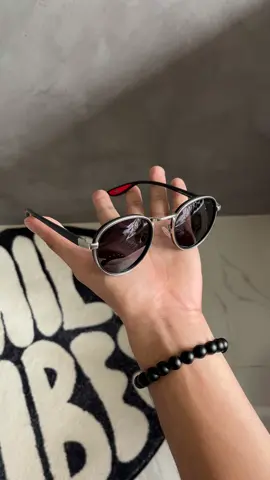 Vintage round sunglasses! #vintage #sunglasses #sunglassesformen #photochromic #fashion 
