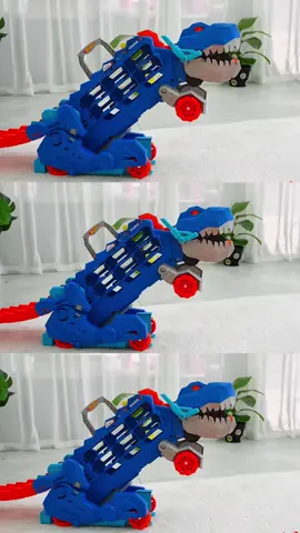 Esse caminhão dinossauro com pista de corrida é um presente mais que perfeito para o seu filho nesta data tão especial. #brinquedos #diadascrianças #presente 