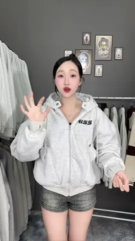 Form siêu đẹp nha😍 #aokhoac #aohoodie #hoodie #hoodiezip #fyp 