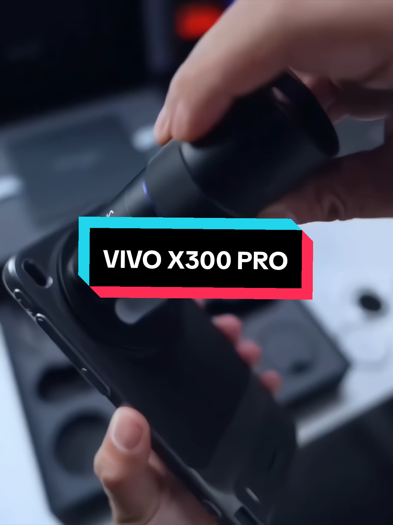 Review Singkat Vivo X300 Pro dari David Ngingetin 🗿 #vivox300pro  #vivox300ultra  #vivo  #davidgadgetin  #reviewhp @gadgetin @vivo Campus Indonesia @vivoofficialareaB 