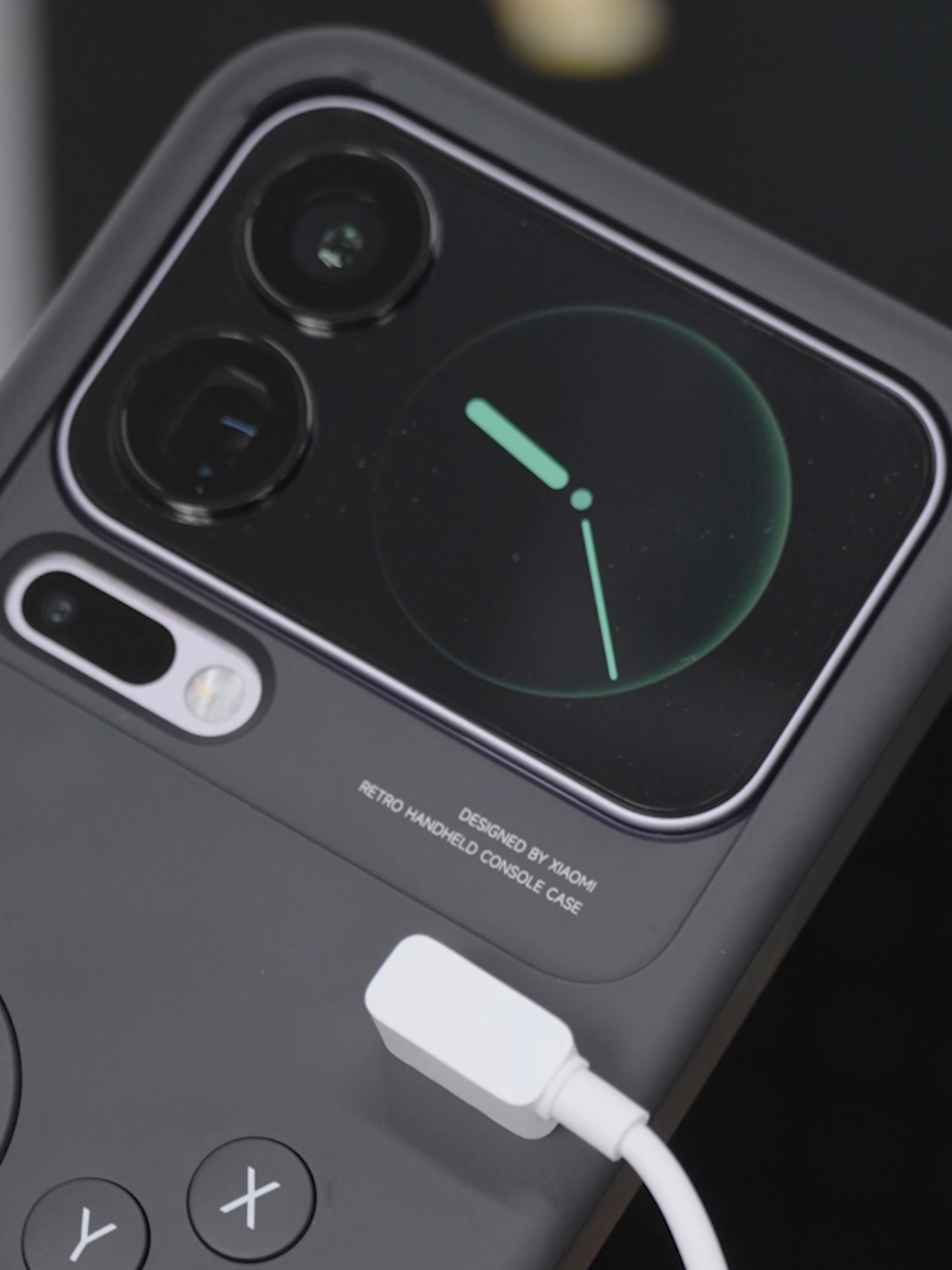 Other Phone Case: Just a slab of rubber. Xiaomi 17 Pro Retro Handheld Console Case: Protects your phone AND lets you beat your high score in Furry Ball Parkour! Press the power button, connect, and game on with real controls! Which pre-set game are you trying first? 👇 #Xiaomi17 #RetroGaming #GamingSetup #PhoneAccessories #Innovation #TechLover #AngryBirds #ClassicSnake  @xiaomi.official