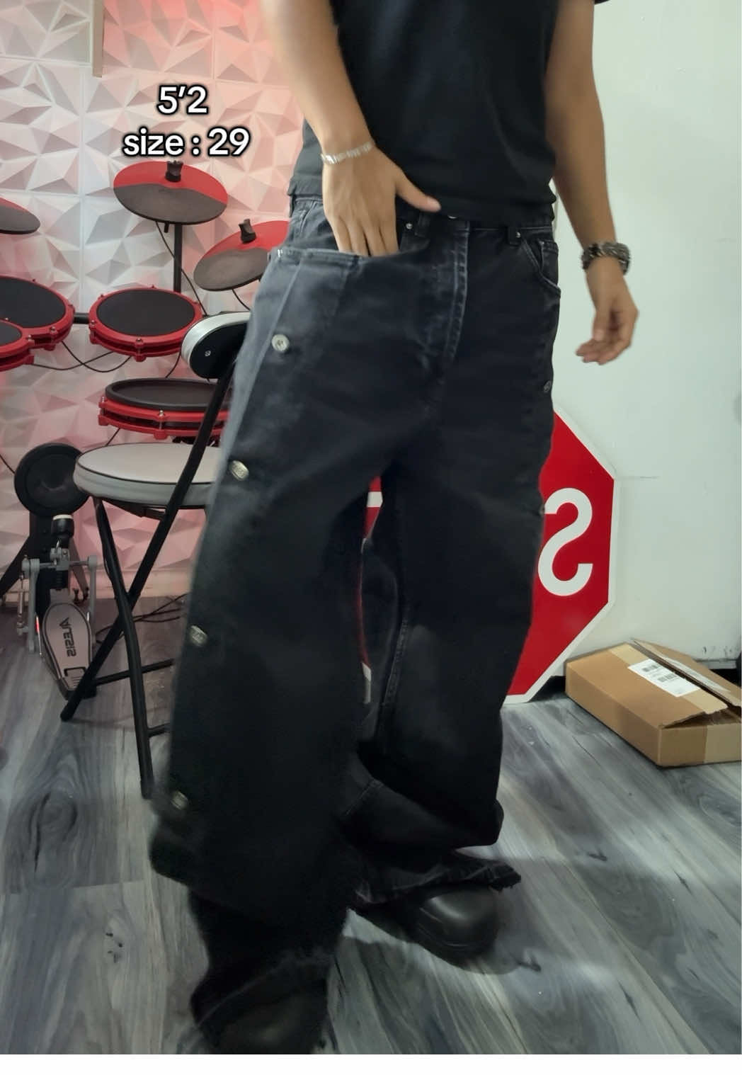 #streetwear #fallfashion #falldealsforyou #mnml 