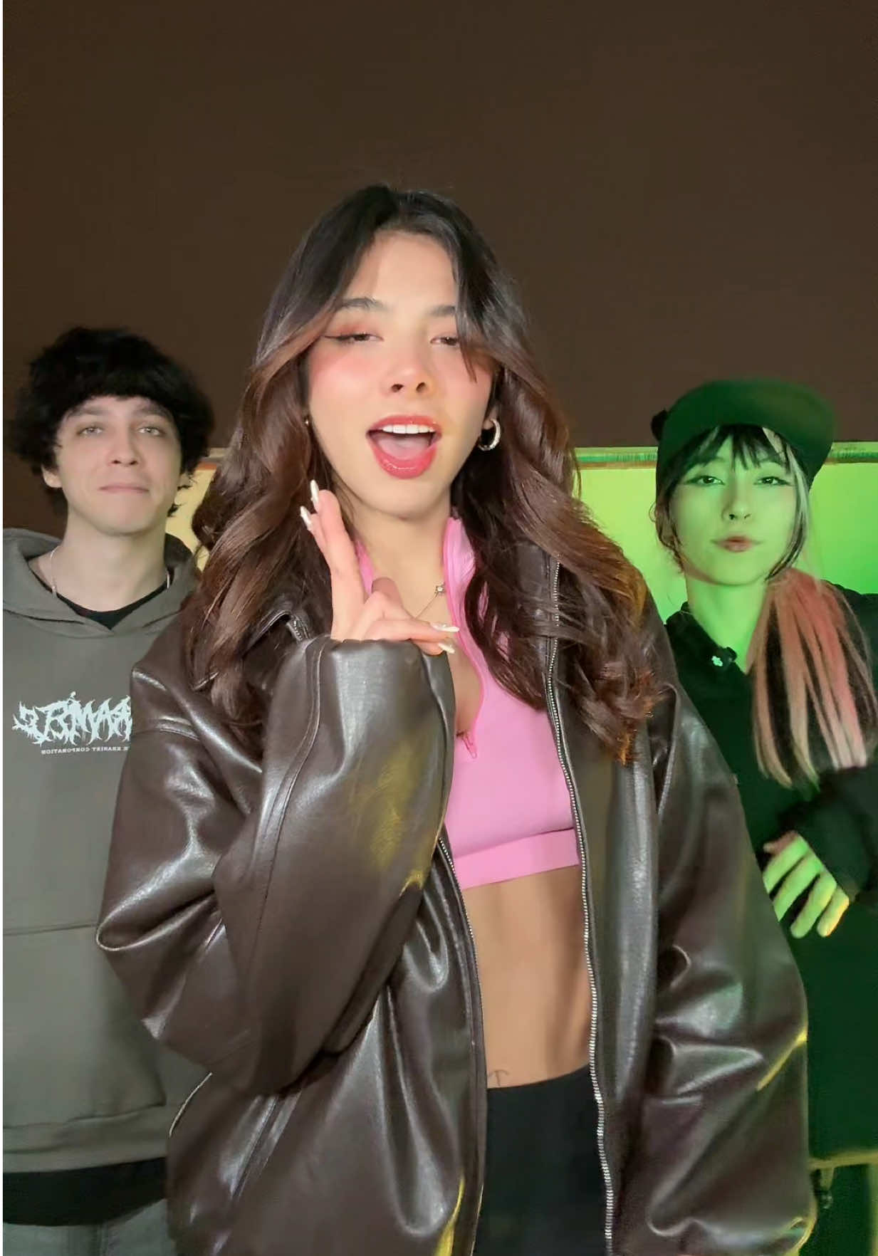 Todos Los comentarios tendrán un like 👀✨ @Emetsuki @Matt Keelan 