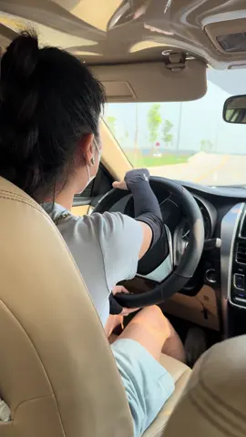 Đi học laixe ma áp lực nganh vs thầy 😜😜 có bác nào cbi thi mà sợ sahinh như e k ☺️