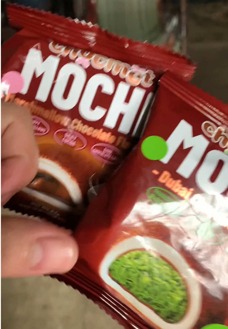New Chocmet mochi #mochi #chocmet #bibizan #dubaichocolate #snacks 