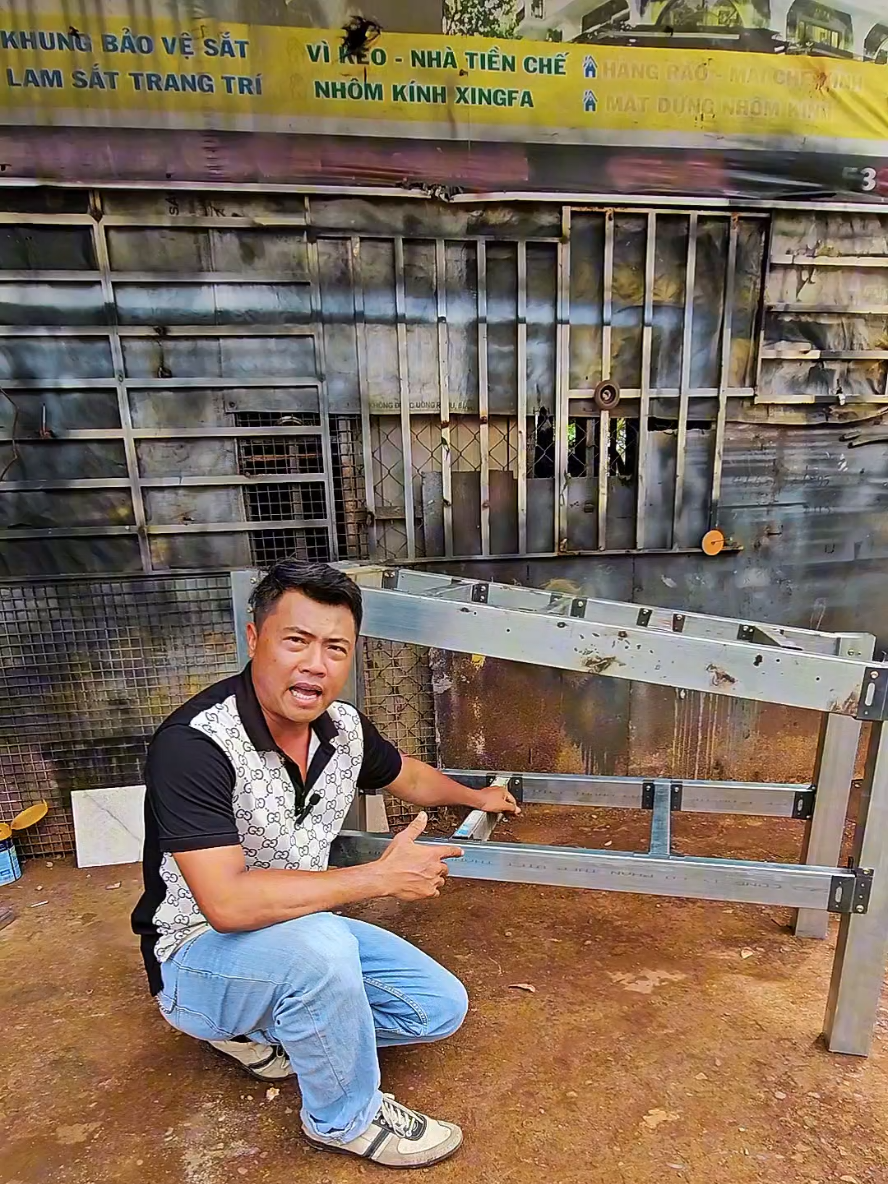 Khám Phá Bát U Dập Lấp Ghép: Giải Pháp Xây Dựng Hoàn Hảo  Tại Sao Nên Chọn Bát U Dập Lấp Ghép? 🍀 bat u sắt Dễ Dàng Lắp Đặt Thiết kế thông minh, tiết kiệm thời gian. 🍀 Tính Linh Hoạt Phù hợp cho mội kết sàn nhựa nhà tiền chế . nhà vườn tròng rau và khung mái tôn . Độ Bền và chịu tải tốt Ứng Dụng 👉Sàn Nhựa Chịu Lực Tạo nền vững chắc, an toàn. 👉 Khung Nhà Lấp Ghé Mái Tôn dùng bát u sắt dạng này Tăng cường độ bền cho ngôi nhà. thi công nhanh chóng hiệu quả  👉có thể thi công những nơi không thể dùng máy hàn được  👉 Chọn bát U dập lấp ghép cho công trình bền vững và hiệu quả.  #BatUSatLapGhep #GiaiPhapnhatienche #batulienket #gacsanlapghep #usatlapghep 