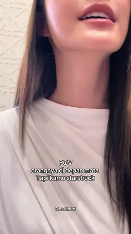 Maap mba namtan cuma bisa diem sambil ngitungin bulu matanya. Mau bilang munduran dikit, tapi kan gaenak ya. Mau ngomong tapi takut gagu😔 #namtantipnaree #gmmtv #thaienthu 