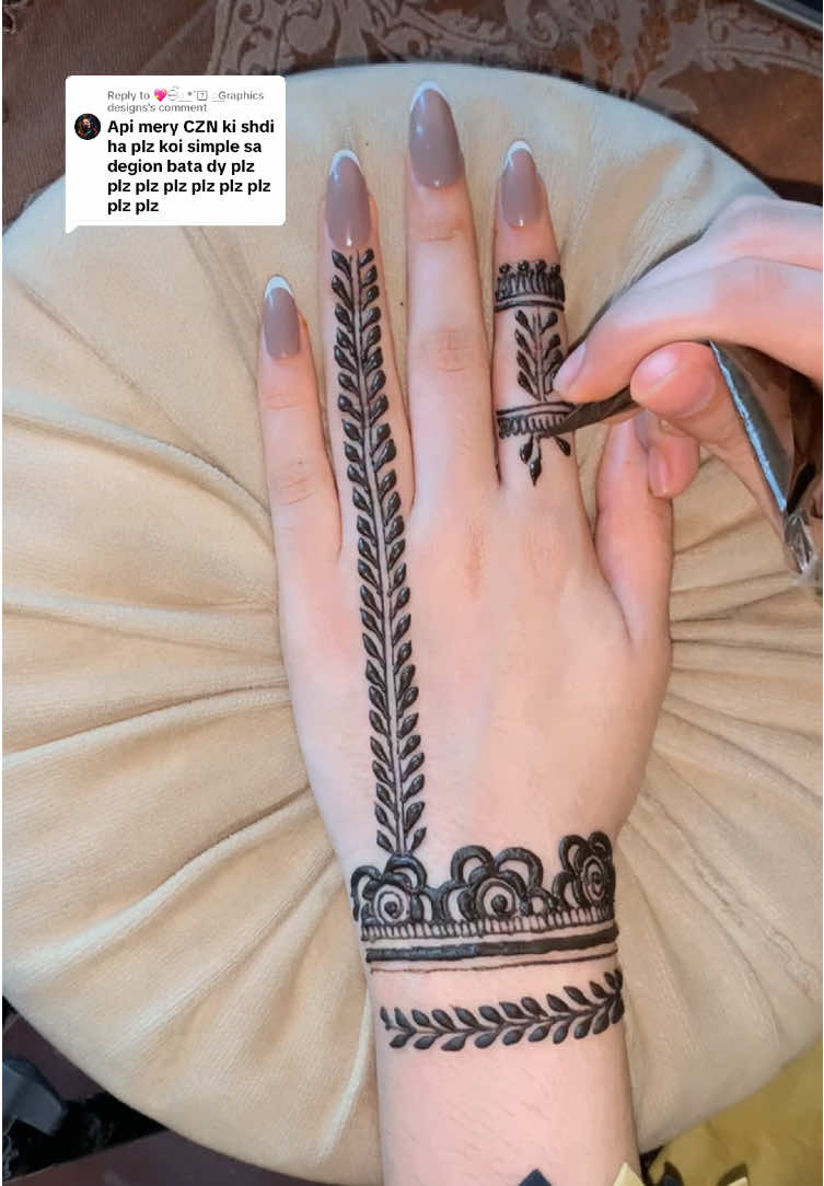 Replying to @💖 ⃝⃪꯭⃕⃔ *` ꯭᪳Graphics designs simple design @HOOR BRANDED CL @مہندی کا جھاں 🌎😍♥️ @Henna by Laraib Faisalabad🥀🔥 @Dreamy Henna Delights by Abiha #mehndidesign #viral?videotiktok😇😇 #foryoupage #viralvideo #mehndilove 