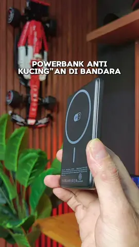 Powerbank UNE super Tipis kapasitas besar, fast cahrging, support magsafe  #powerbankfastcharging #powerbankune #powerbankwireless #powerbankmini 