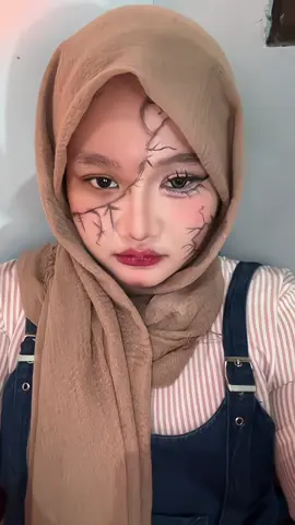 post makeup look ini terus smpe fyp hehe✌🏻 #brokenporcelainmakeup #douyinmakeup #makeuptransformation #makeuptransition #fyp 