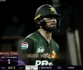 ALONE HERO 🔥 I SHAHEEN SHAH AFRIDI BATTING AND BOLLING #cricketlover #pakistan #shaheenafridi #viral 