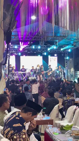 Kusumaning Ati part 2 Voc : @ajengfebria  Musik : @newASTINA @new astina musik  Audio :@DHEHAN PRO CLOTHING @Dhehan Pro Audio @Ari Islamudin. @ARP Audio & ARP Trans  Lighting : @Iyanlighting  Shooting : @MP PRO MULTIMEDIA  Seng nduwe gawe : @STAR PRO SOUND  #ajengfebria #dhehanaudio #newastina #viralvideo #fyp 