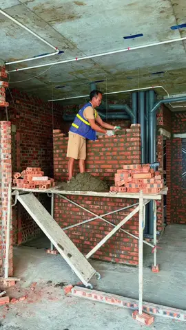 A làm 2 tháng rồi đấy