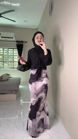 skirt design baru !! cntikk sngtt , hmpa rasa skirtni sesuai pakai dngn baju apa lagi ? 😆 cuba komenn ❤️#skirt #skirtoutfits 