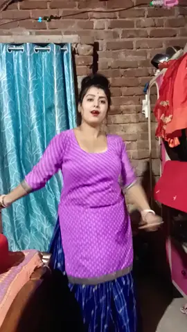 মানুষের প্রেমে পড়ার থেকে প্রকৃতির প্রেমে পড়া উত্তম,মানুষ কষ্ট দেয় কিন্তু প্রকৃতি কখনো কষ্ট দেয় না.🌸