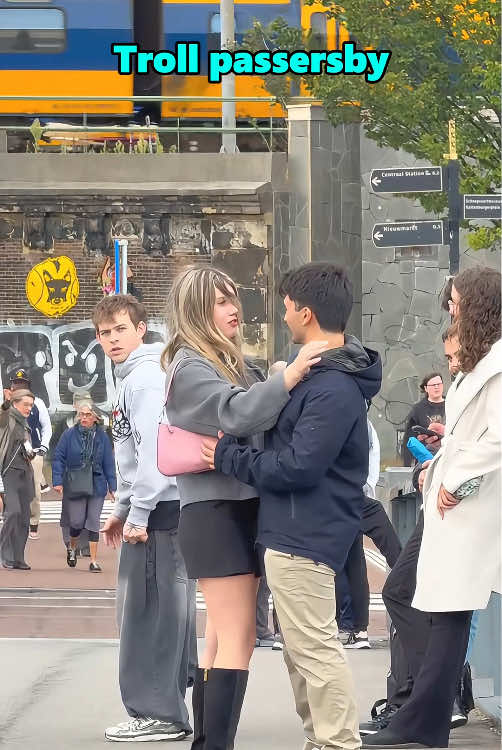 Troll passerby #funnyvideo #prank #fyp #foryoupage #for 
