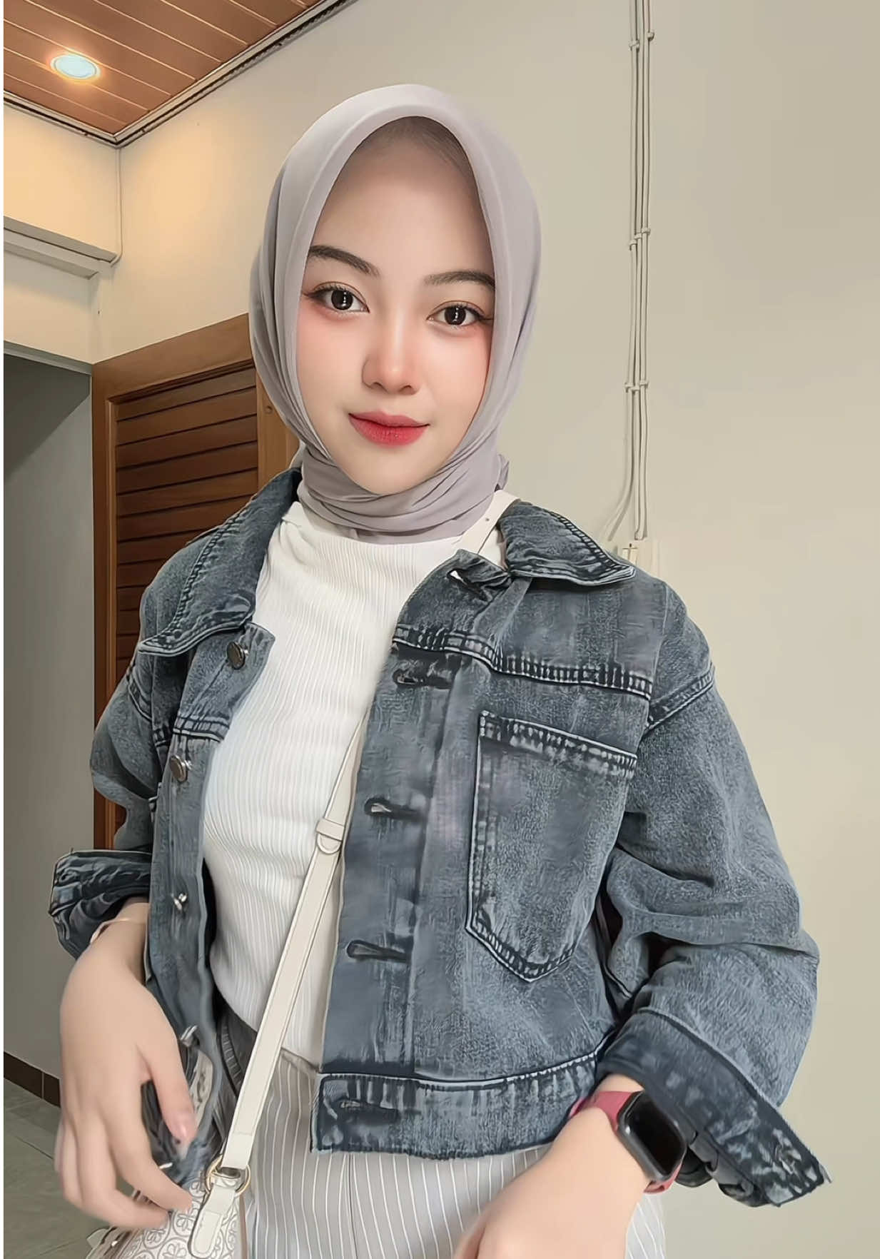 🤍 @JINISO JEANS  #ootdfashion #ootdhijab #jaketjeans #jaket 