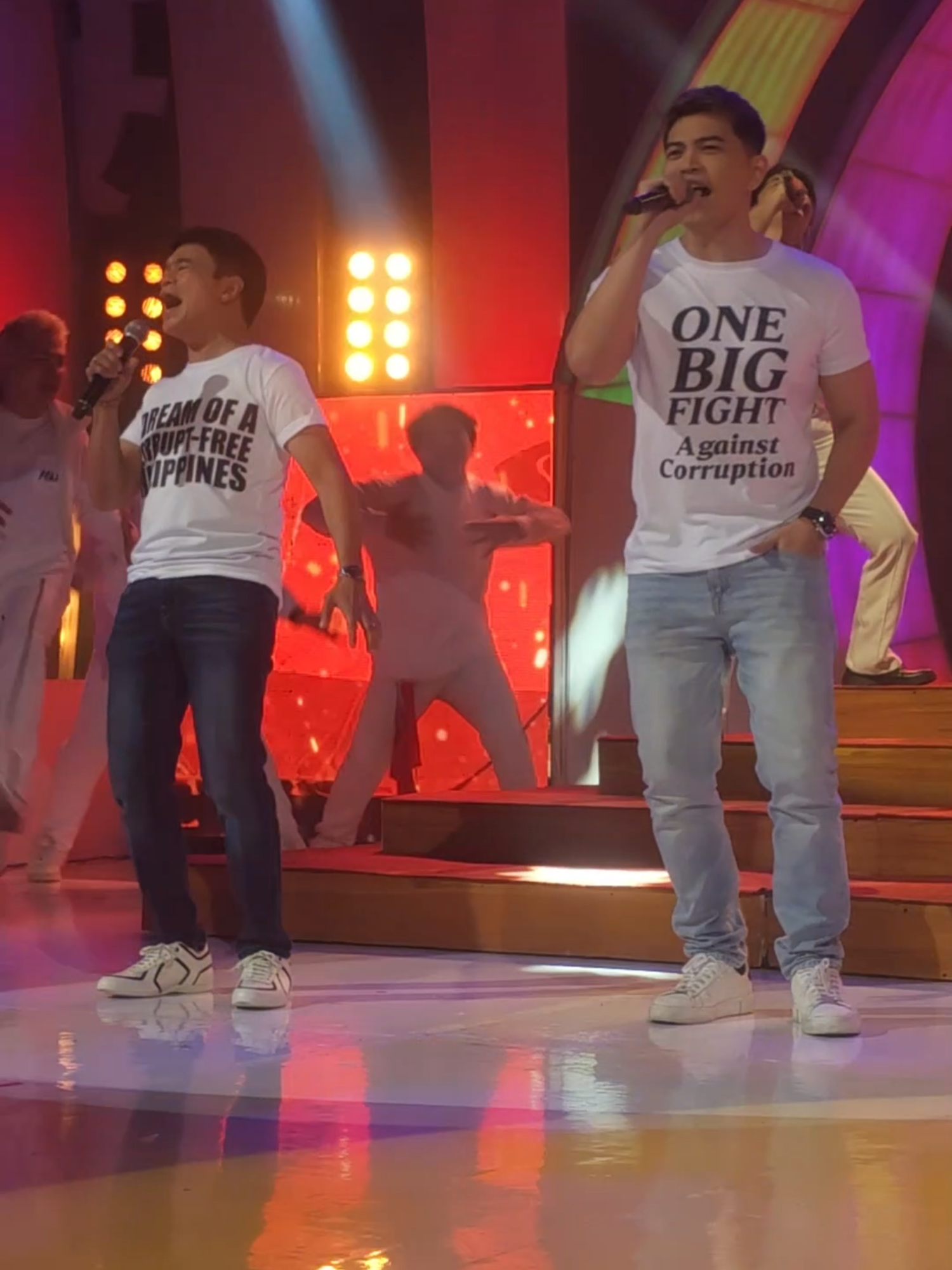 ONE BIG FIGHT AGAINST CORRUPTION! ✊ #TiktoClock #TanghalanNgKampeonGMA #RenzVerano #DarylOng #stopcorruption #floodcontrol