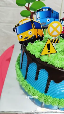 Tayo.. karakter yang paling banyak di minati oleh anak-anak dari dulu sampe sekarang 😍 Info order di WA 082246811177 #tayocake #kueultahanak #kuetartkarakter  #kueultahtayo #kuetartkertosono 