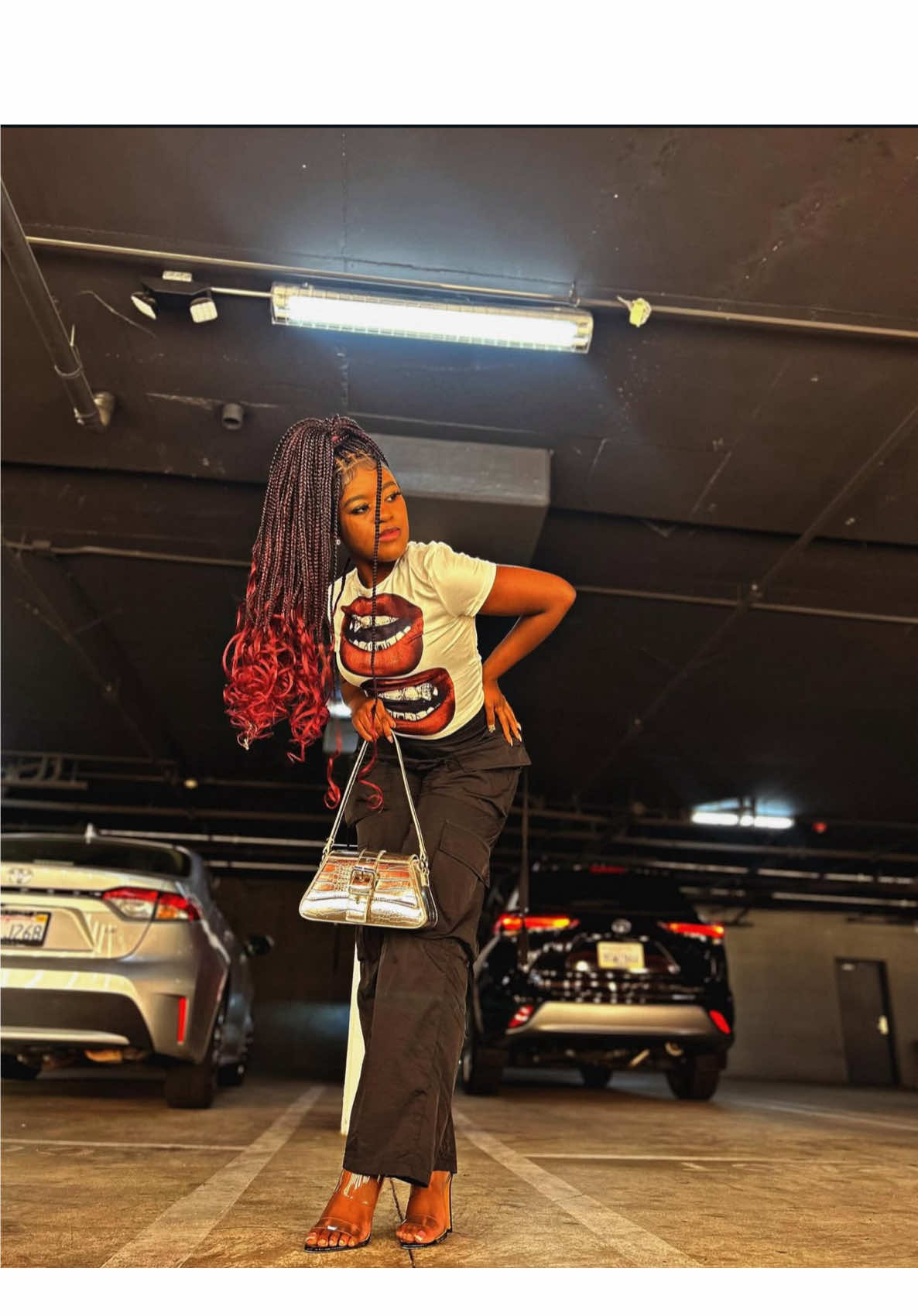 There’s also a travel tote bag that you can buy with it!!!! I’m in love with the tote bag😭😭😭 #crossbody #bag #annekersuze 