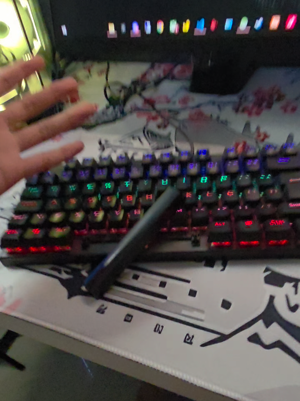 teclado F #souflash #roosevan #techtok 