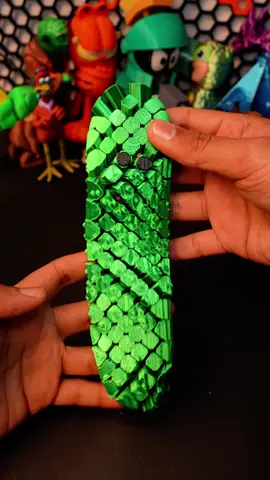 3D-Printed Flexi Pickle. 📁File: Makerworld. 🖨️Printer: @bambulab_official A1 AMS Filament: @BAMBULAB Official PLA Silk. #asmr #3dprinting #flexi #pickle #fidget 